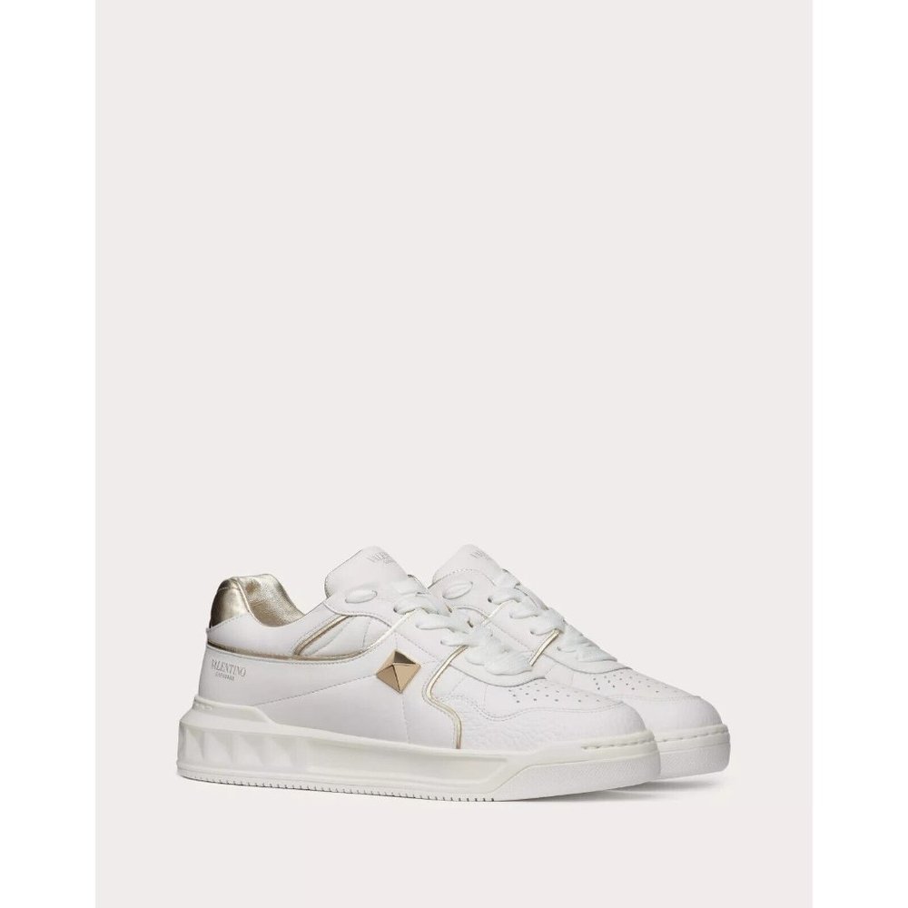 Valentino Garavani One Stud Low-Top Calfskin Leather Sneaker 10.5 US / 40.5 EU